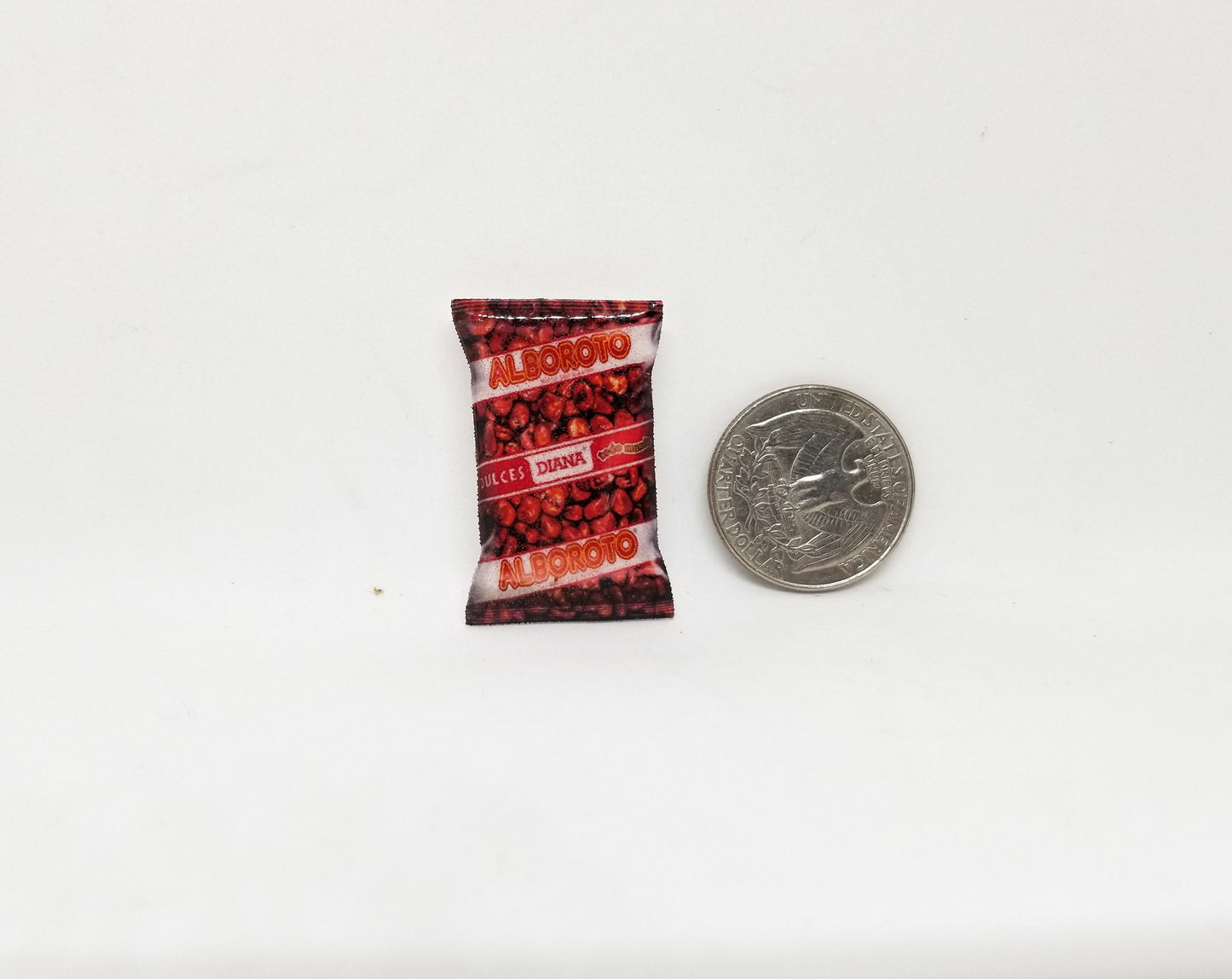 Alboroto pin or magnet