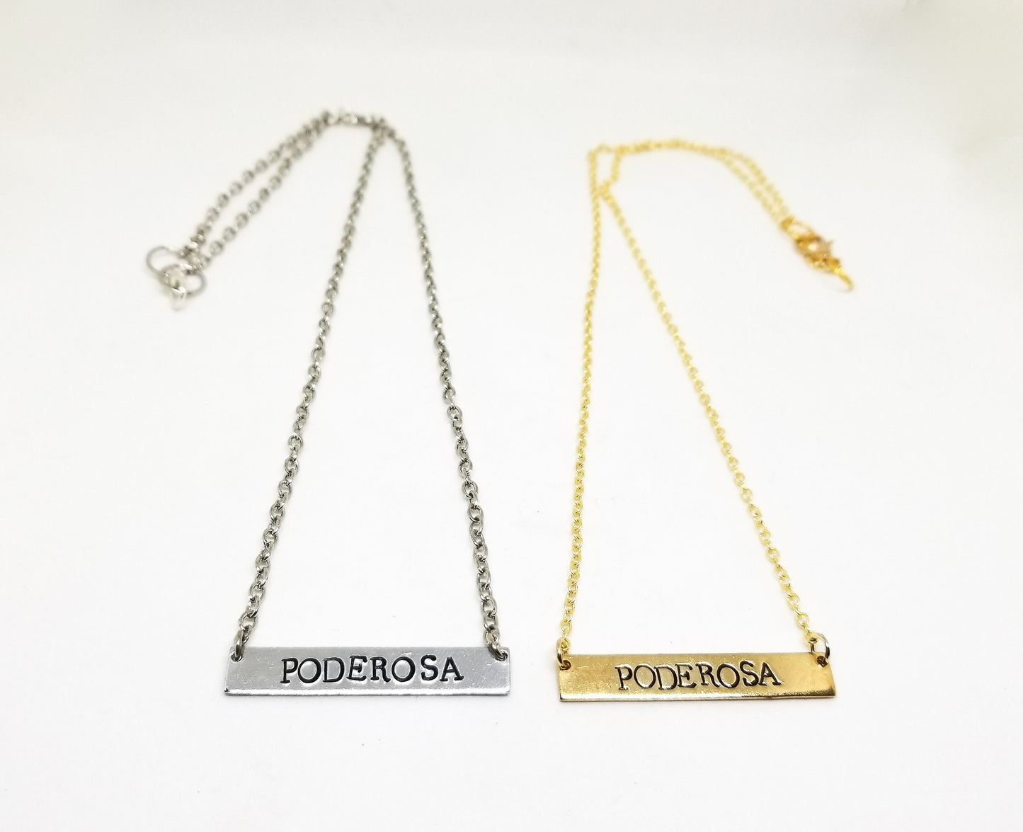 poderosa bar necklace